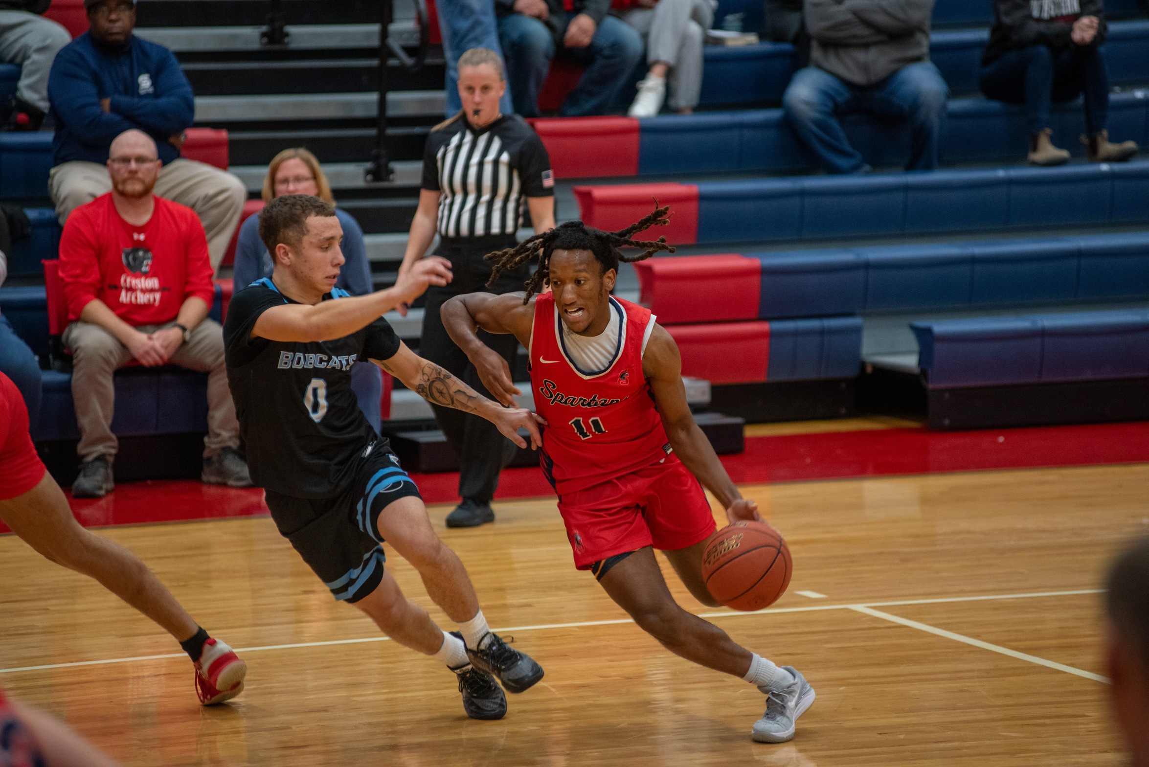 Southwestern Spartans Face Tough Battle Against Kirkwood in Men's Basketball Showdown