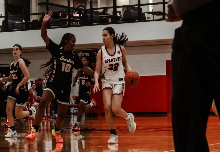 Spartans Pull Away Late, Defeat Peru State JV 63&ndash;42