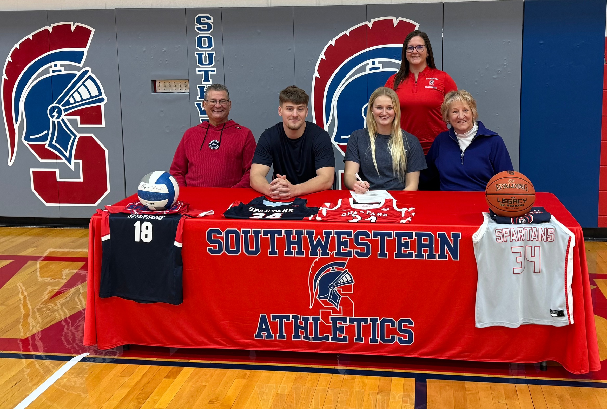 Cox Signs National Letter of Intent with Spartan Women&rsquo;s Basketball