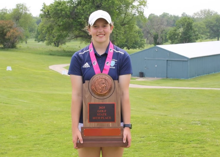 East Union's Gwen Nixon Signs with Southwestern Women's Golf