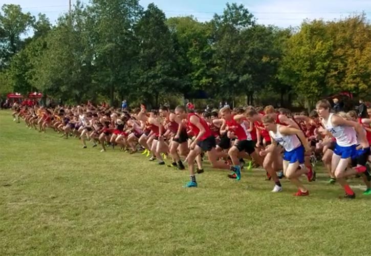 Men's race start at the Dan Huston meet.