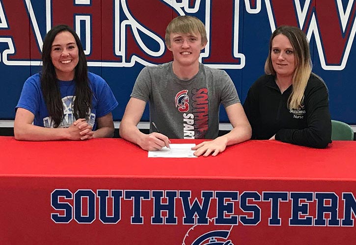 Dalton Fischer signing